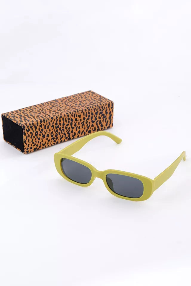 Ladies Vintage style Beach Summer Green Sunglasses Retro Fashion